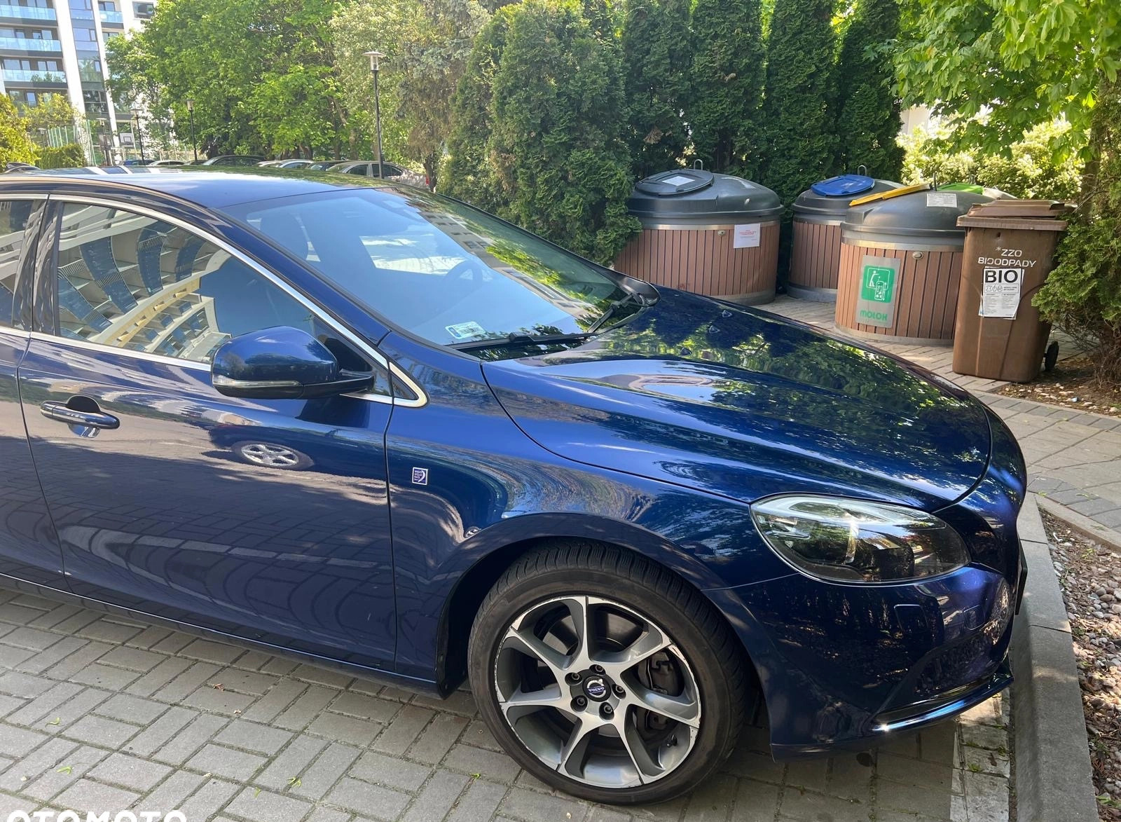 Volvo V40 cena 57800 przebieg: 93000, rok produkcji 2016 z Poznań małe 46